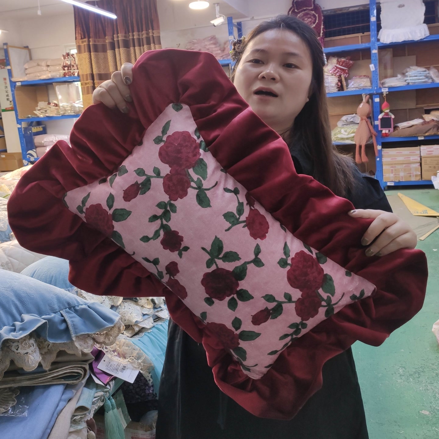 玫瑰庄园腰枕(含芯)30*50cm红色